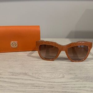 Tory Burch Brown and Orange Cat-Eye Sunglasses